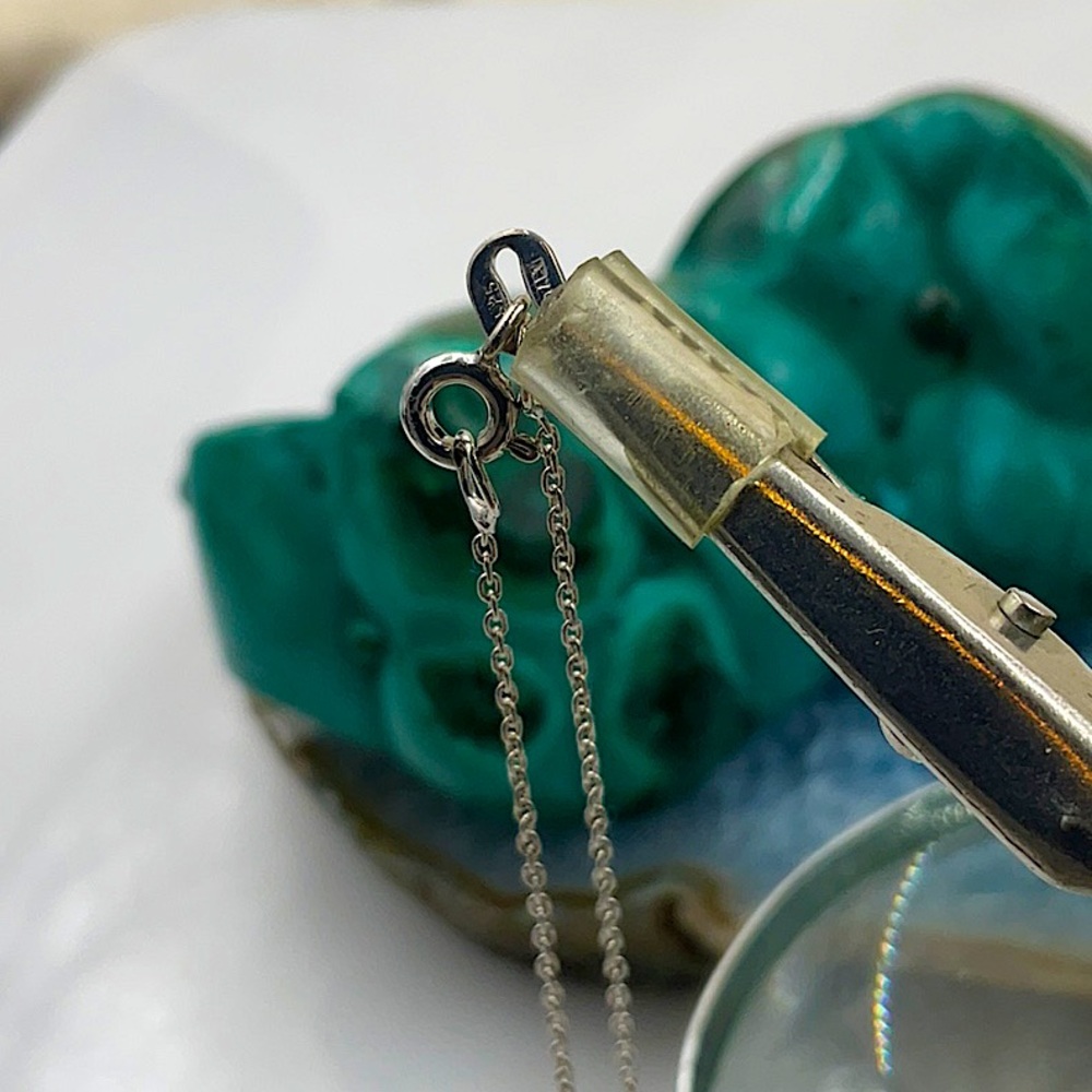 18”SterlingSilver Necklace With SparklingCrystals On SterlingSilver PeacePendant - Picture 6 of 6